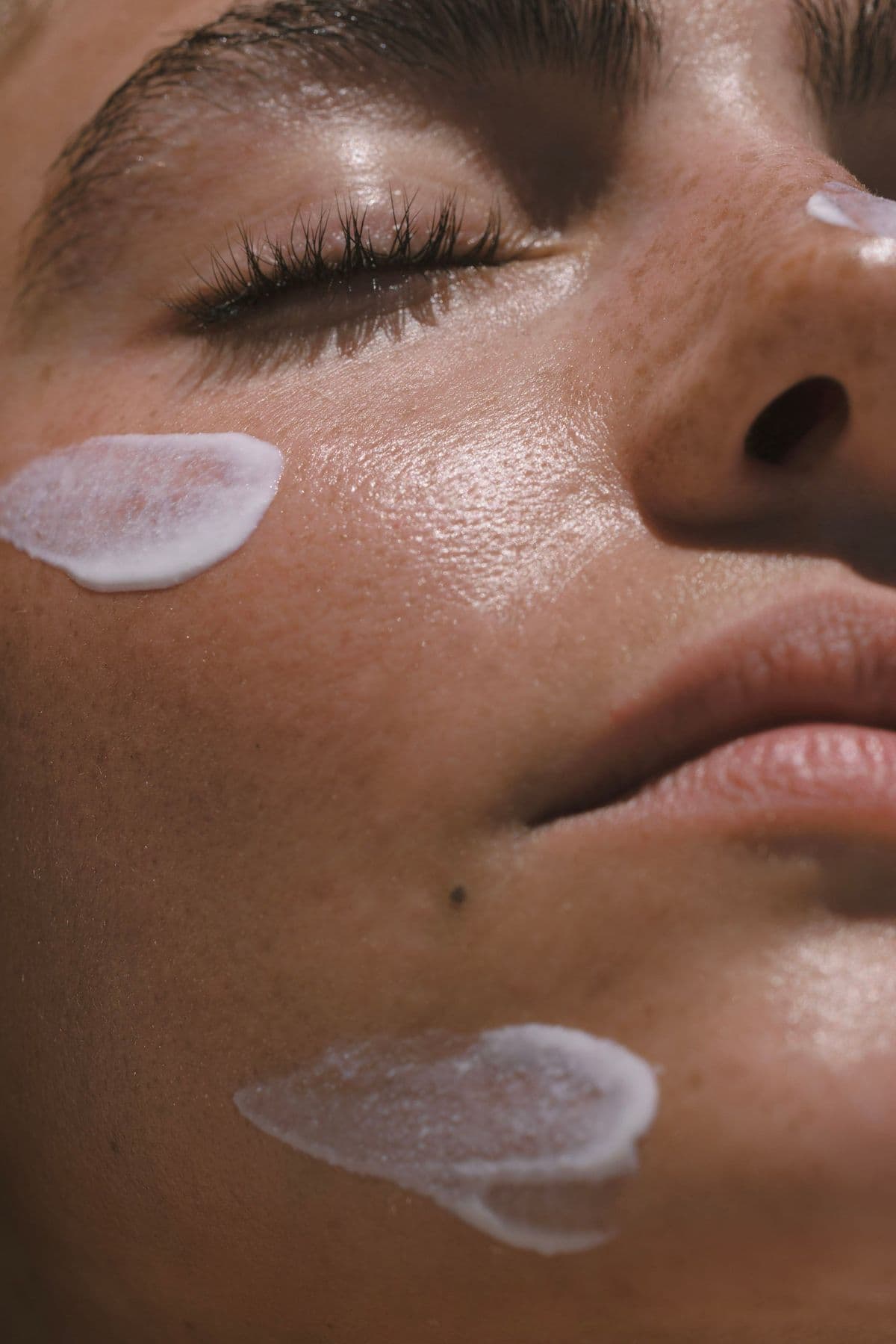 Por qué tu cara se hincha antes de tu período